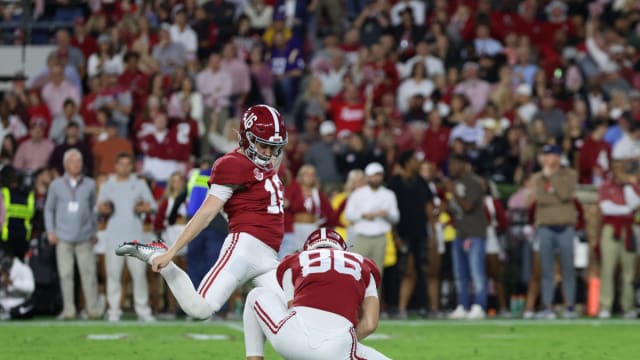 Will Reichard (16) vs. LSU | Nov. 4, 2023